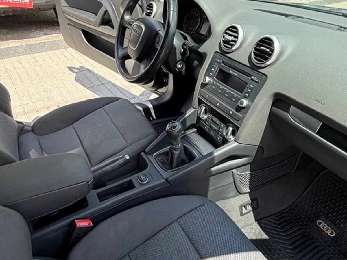 AUDI A3 1.6 mec. 2010 - Imagen 12