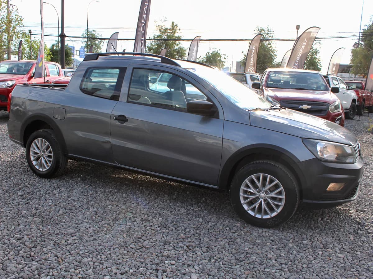 VOLKSWAGEN Saveiro - Imagen 3