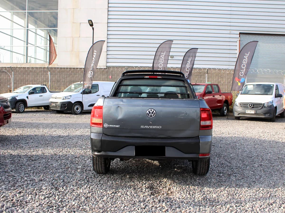 VOLKSWAGEN Saveiro - Imagen 4