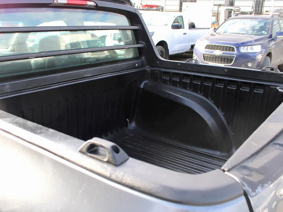 VOLKSWAGEN Saveiro - Imagen 5