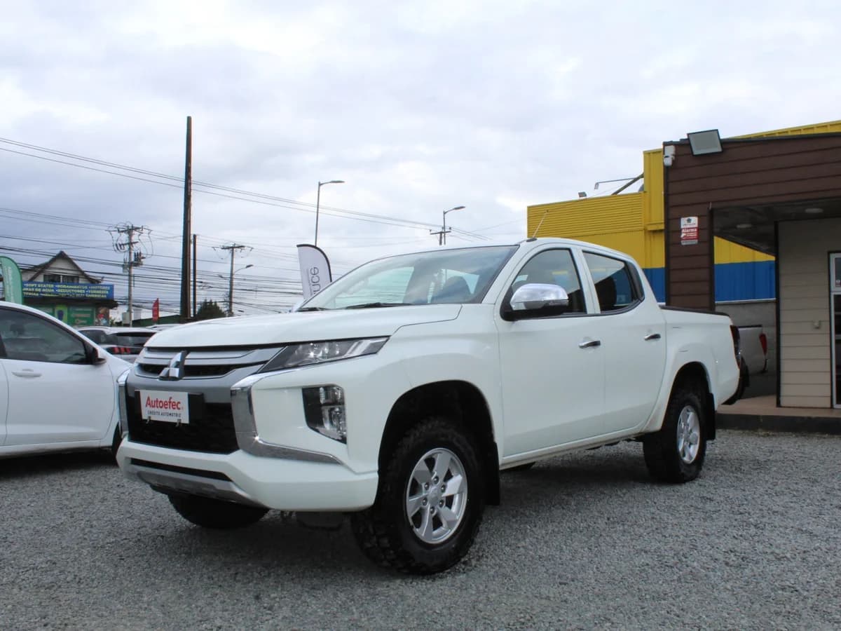 MITSUBISHI L200 KATANA CRT 4X4 2023 - Imagen 2