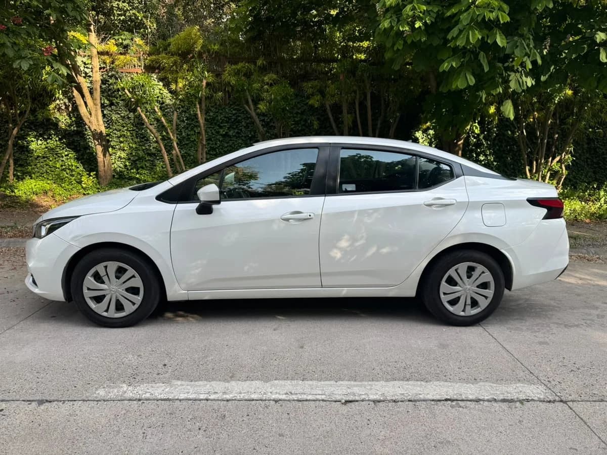 Nissan Versa Sense 1.6L MT5 año 2021 - Imagen 5