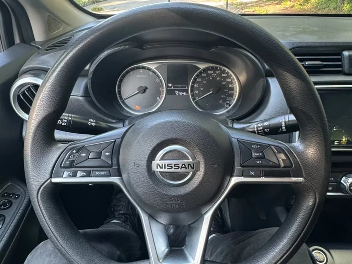 Nissan Versa Sense 1.6L MT5 año 2021 - Imagen 13