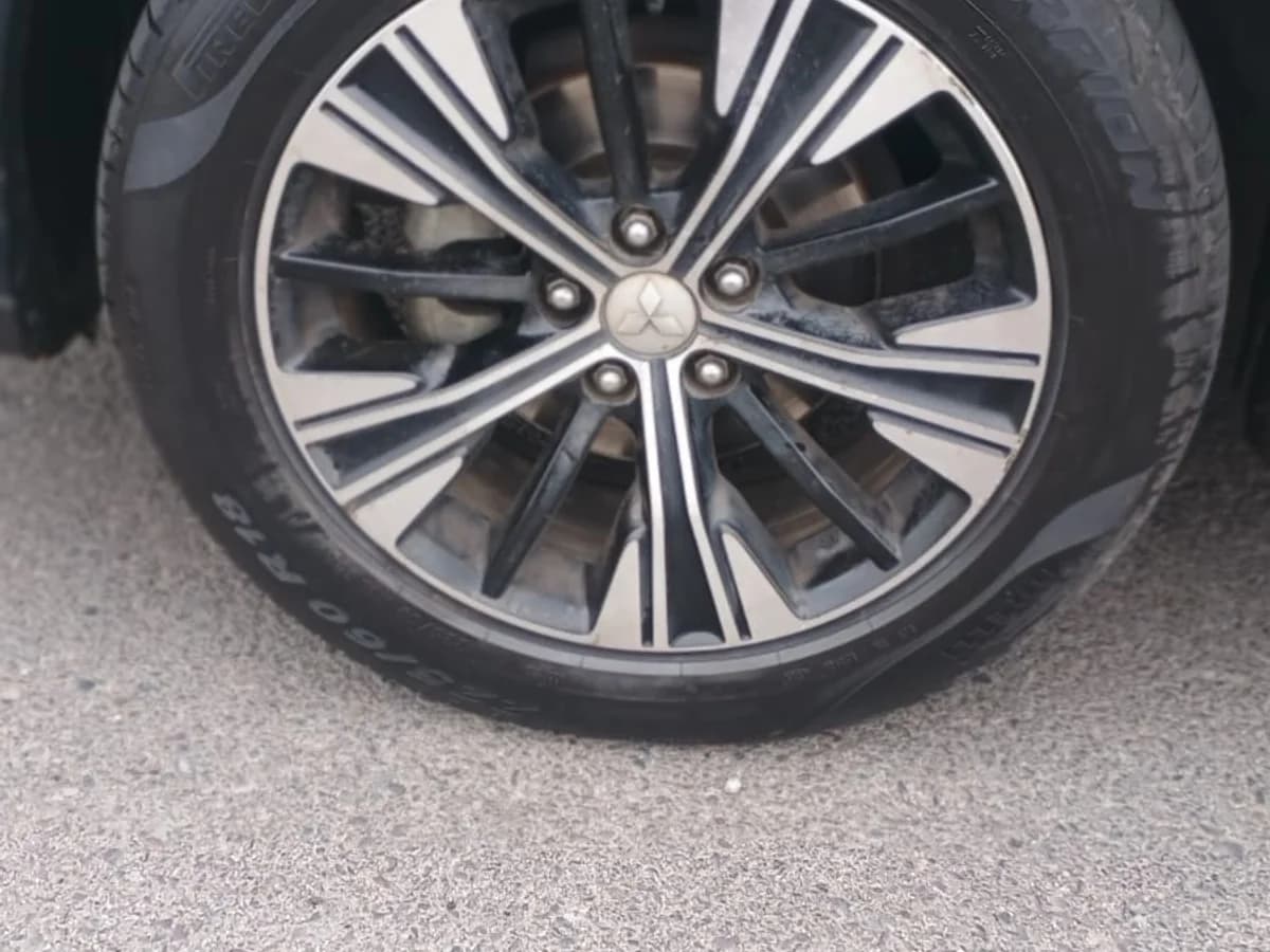Mitsubishi Eclipse Cross RS 1.5L Turbo AT 4x4 año 2019 - Imagen 16