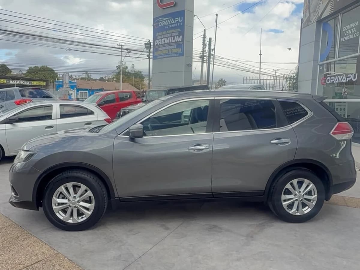 NISSAN X-Trail SENSE 2.5 AUT 2017 - Imagen 4