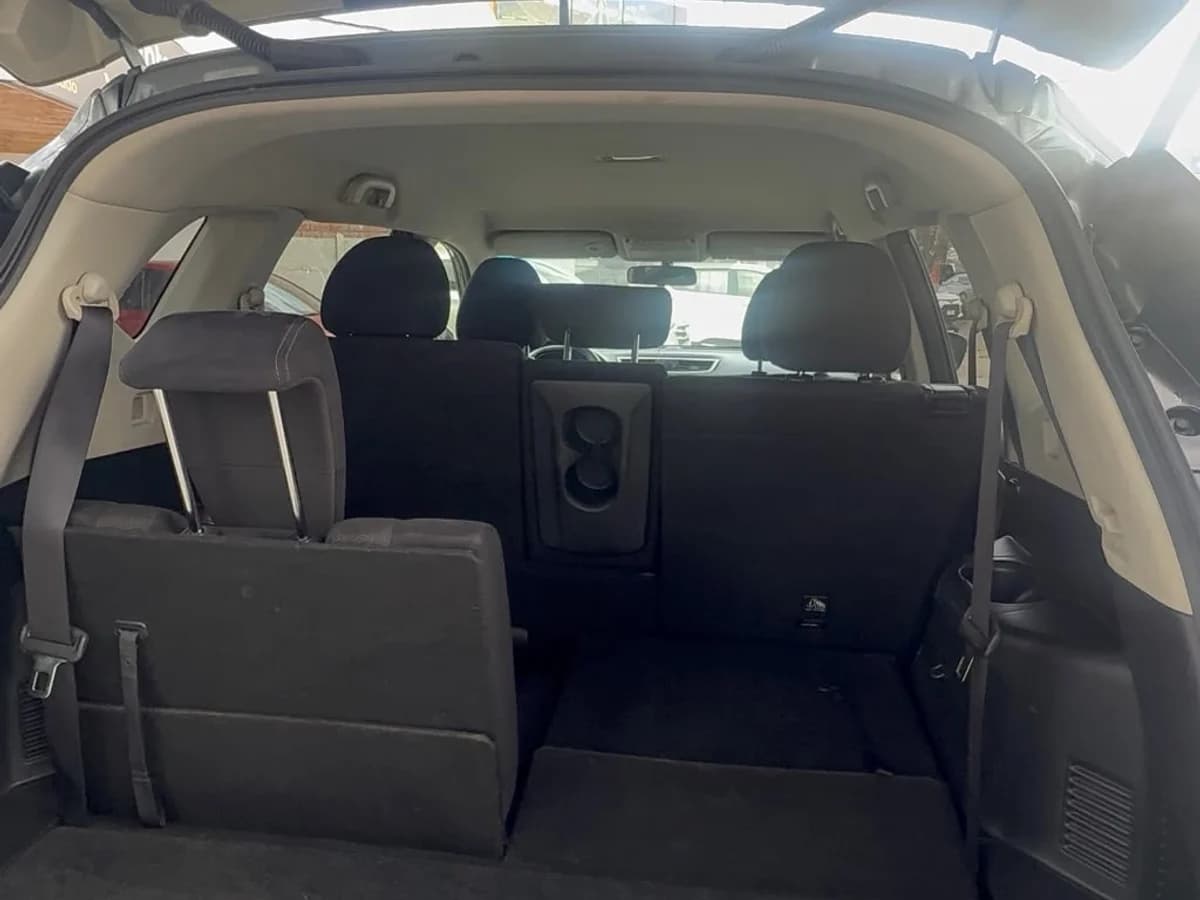 NISSAN X-Trail SENSE 2.5 AUT 2017 - Imagen 8