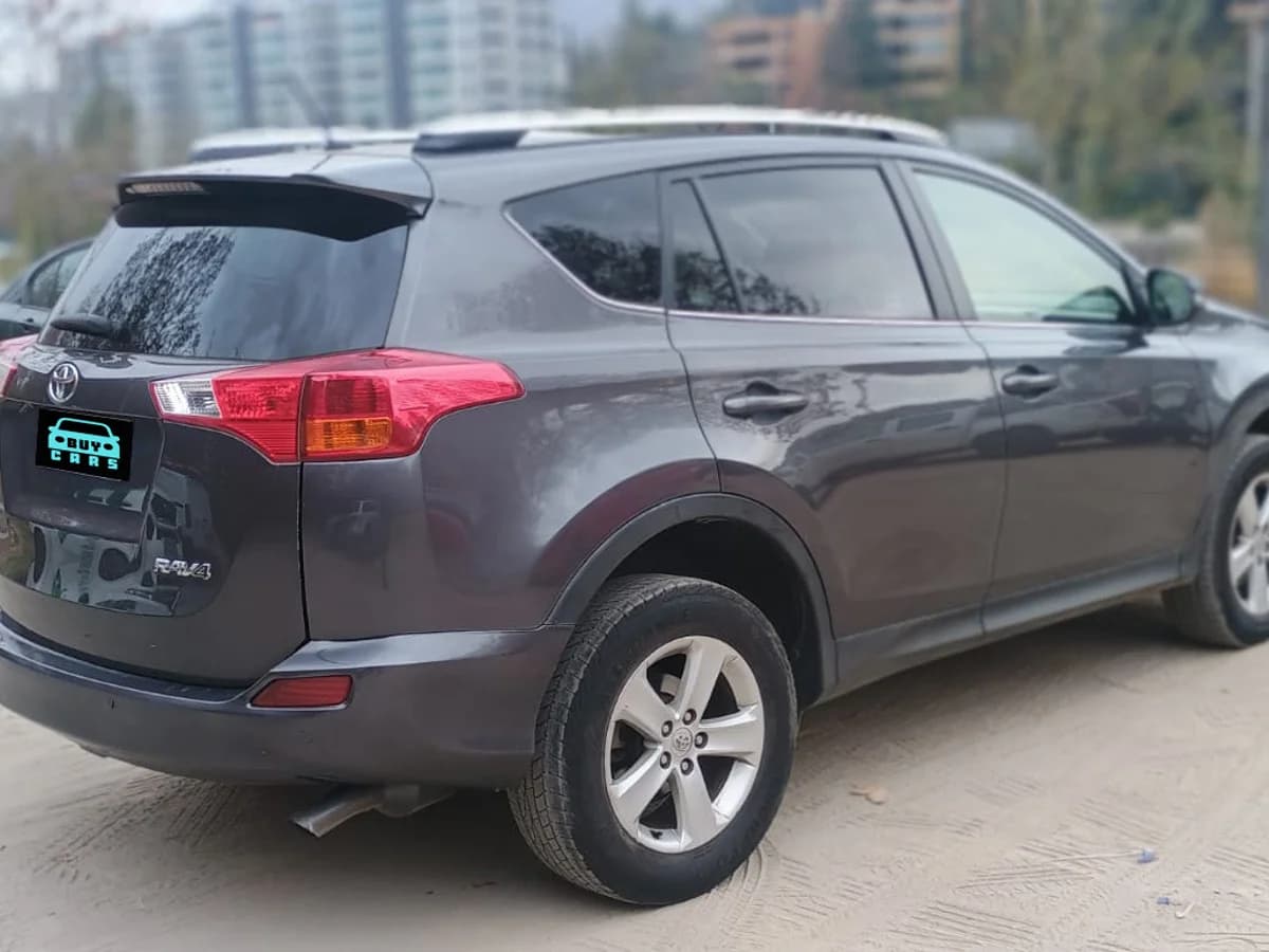 Toyota Rav4 Lujo 2.5L AT 4x2 año 2015 - Imagen 8