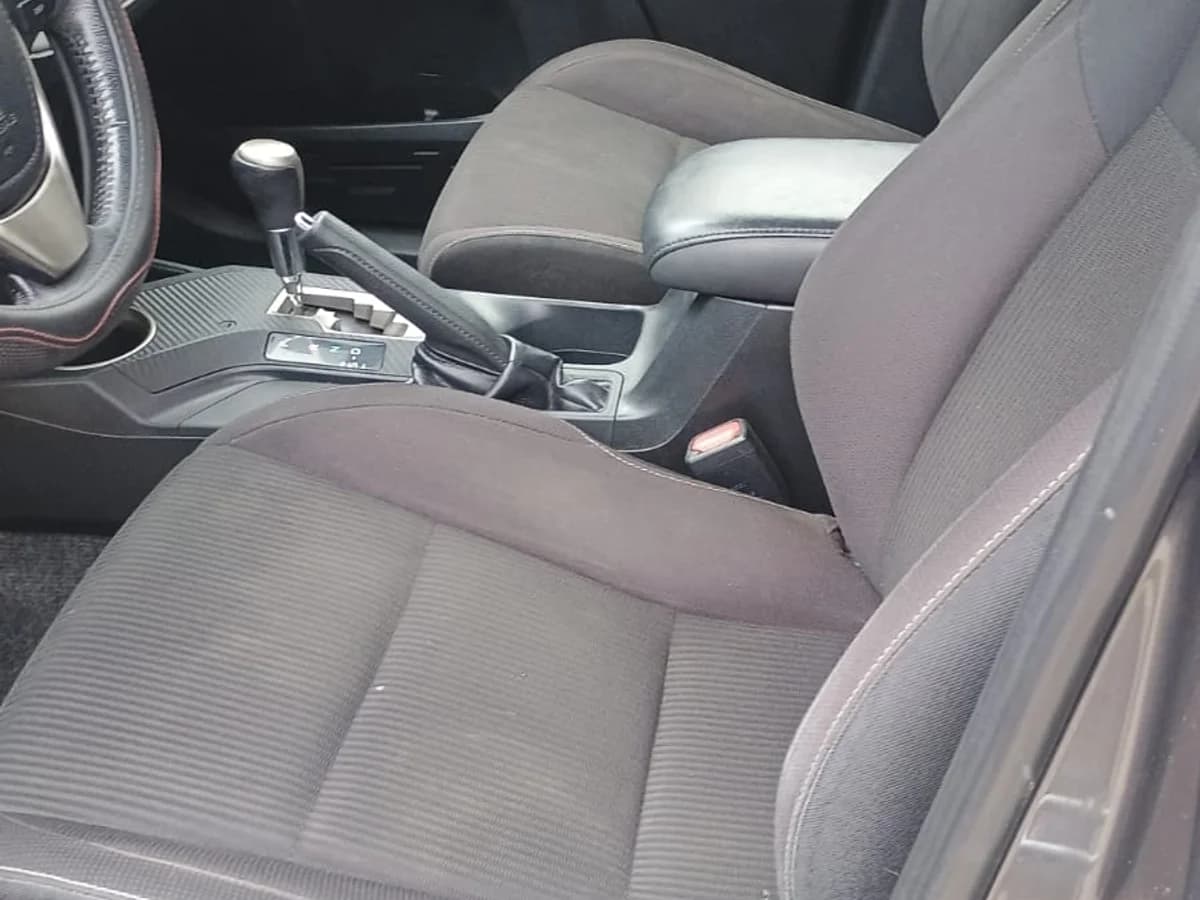 Toyota Rav4 Lujo 2.5L AT 4x2 año 2015 - Imagen 13