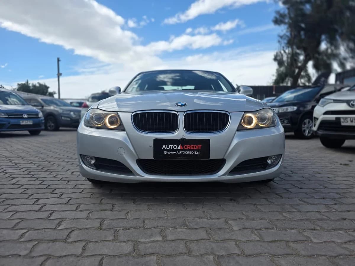 BMW 320 Ia 320I 2.0 AUTOMÁTICO 2011 - Imagen 2