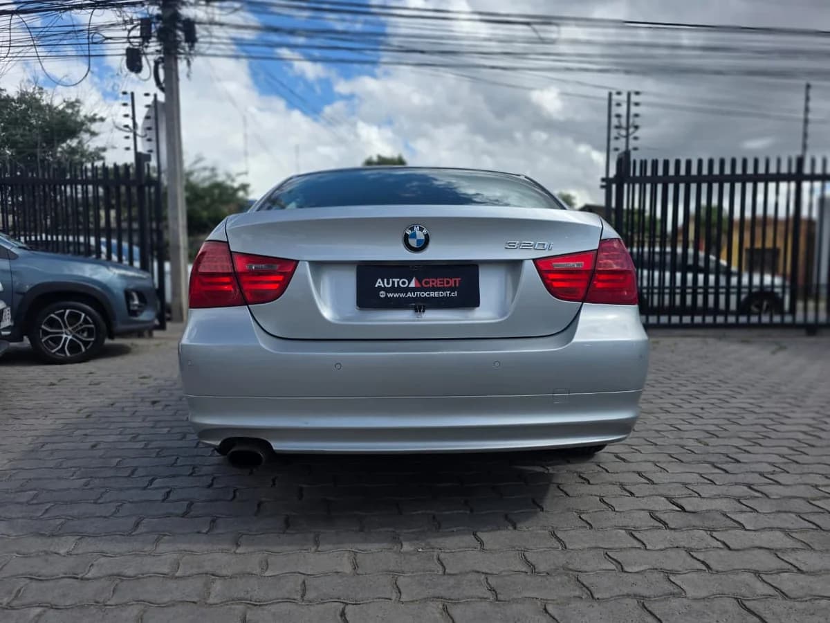 BMW 320 Ia 320I 2.0 AUTOMÁTICO 2011 - Imagen 4