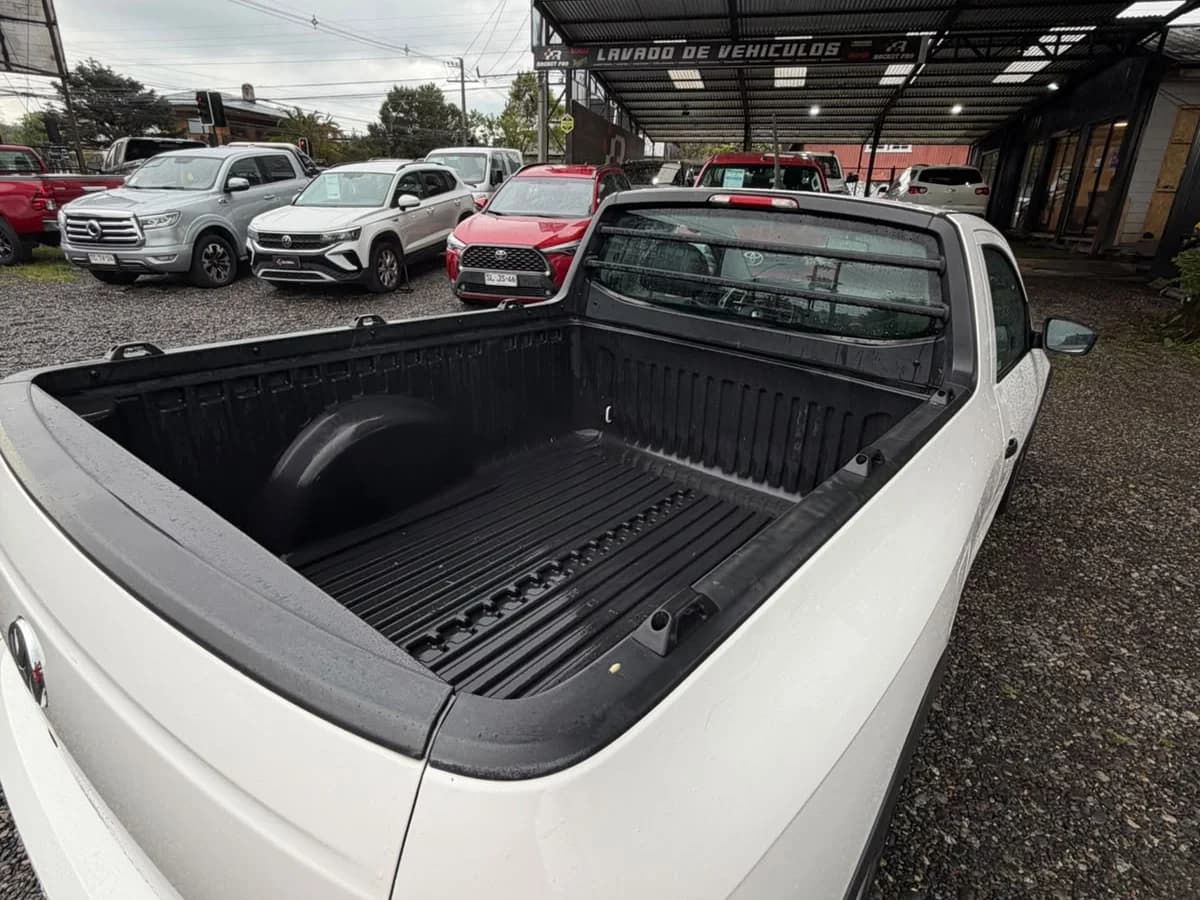 VOLKSWAGEN Saveiro 1.6 4X2 CAB. SIM. MT 2P 2023 - Imagen 8