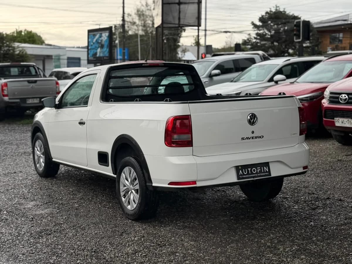 VOLKSWAGEN Saveiro 1.6 4X2 CAB. SIM. MT 2P 2023 - Imagen 13