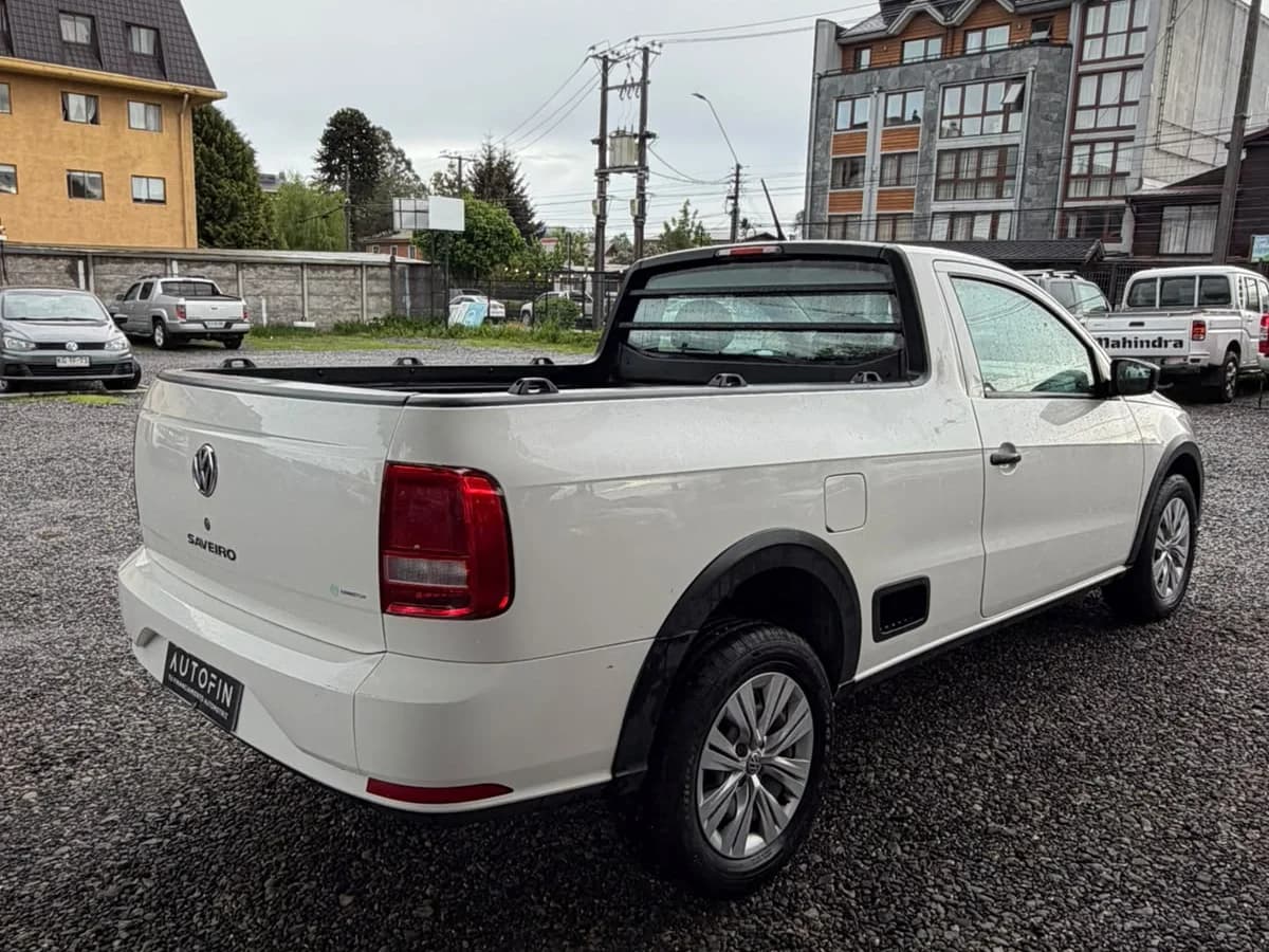 VOLKSWAGEN Saveiro 1.6 4X2 CAB. SIM. MT 2P 2023 - Imagen 14