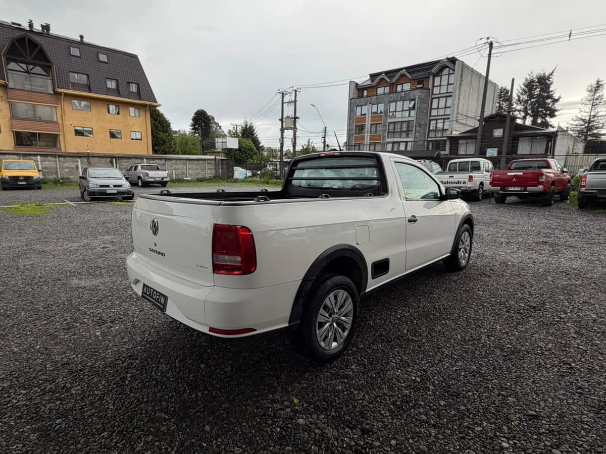 VOLKSWAGEN Saveiro 1.6 4X2 CAB. SIM. MT 2P 2023 - Imagen 16