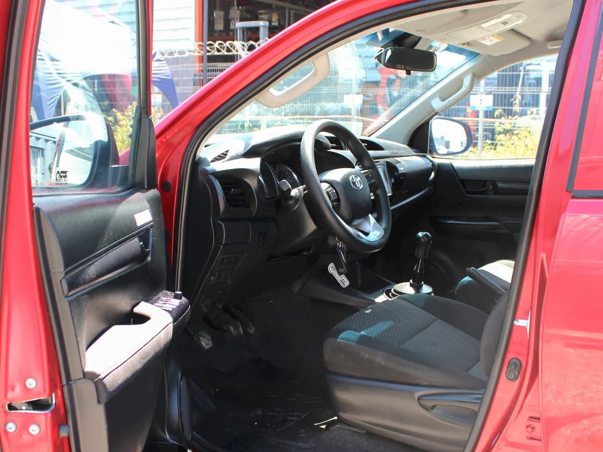 TOYOTA Hilux 4X2 - Imagen 4