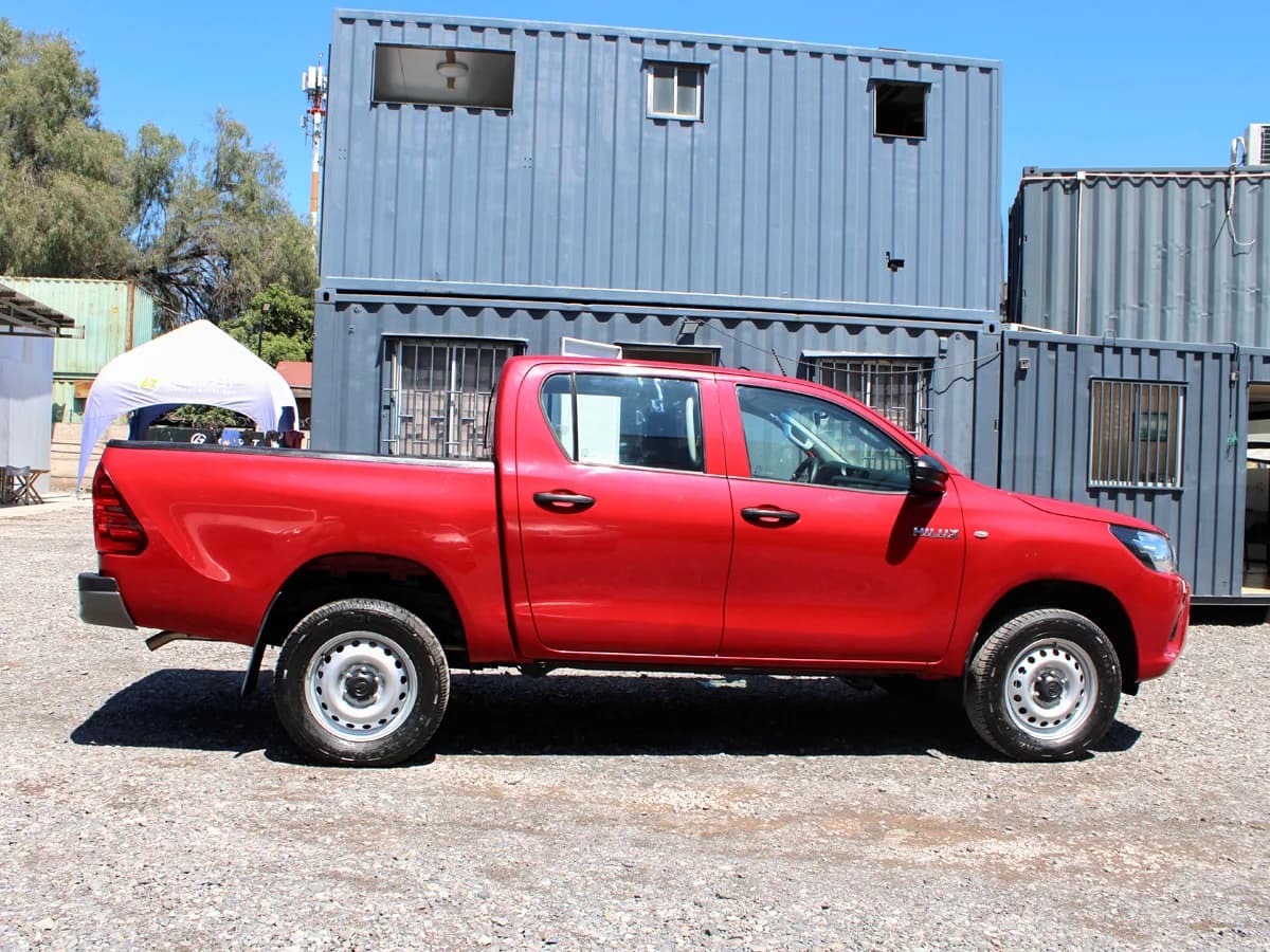 TOYOTA Hilux 4X2 - Imagen 6