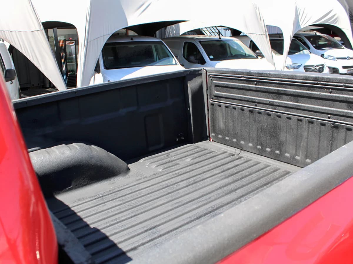 NISSAN Navara 4X4 SE - Imagen 9