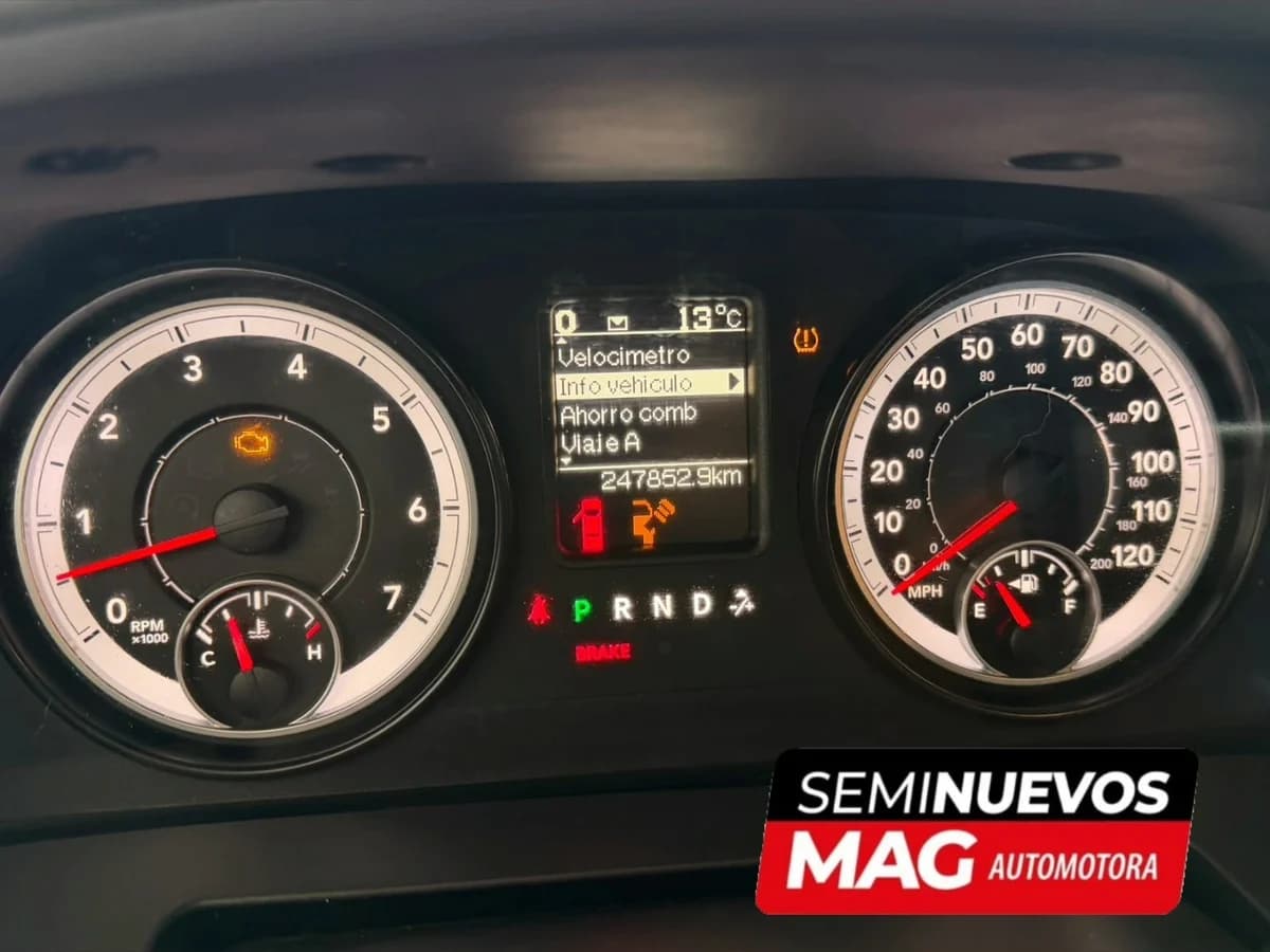 DODGE Ram 1500 5.7 2015 - Imagen 7