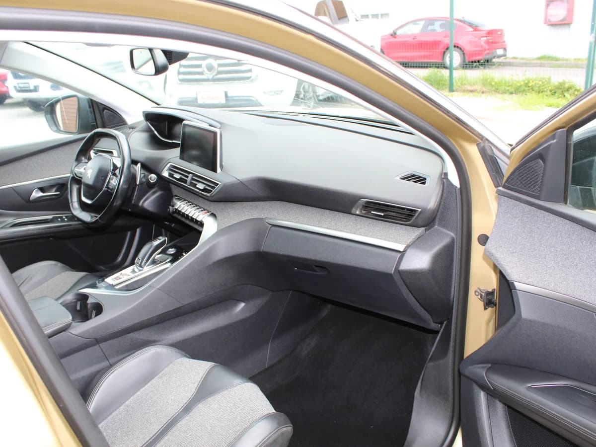 PEUGEOT 3008 ALLURE BLUE HDI 1.6 2017 - Imagen 5