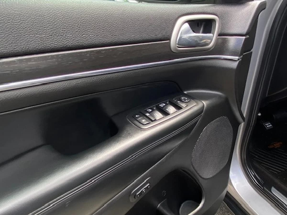 JEEP GRAND CHEROKEE Limited 4x4 3.6 2018 - Imagen 19