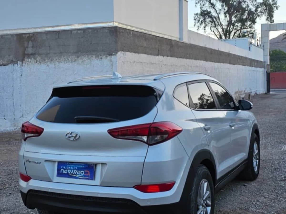 HYUNDAI TUCSON ADVANCE 2.0 2018 - Imagen 4