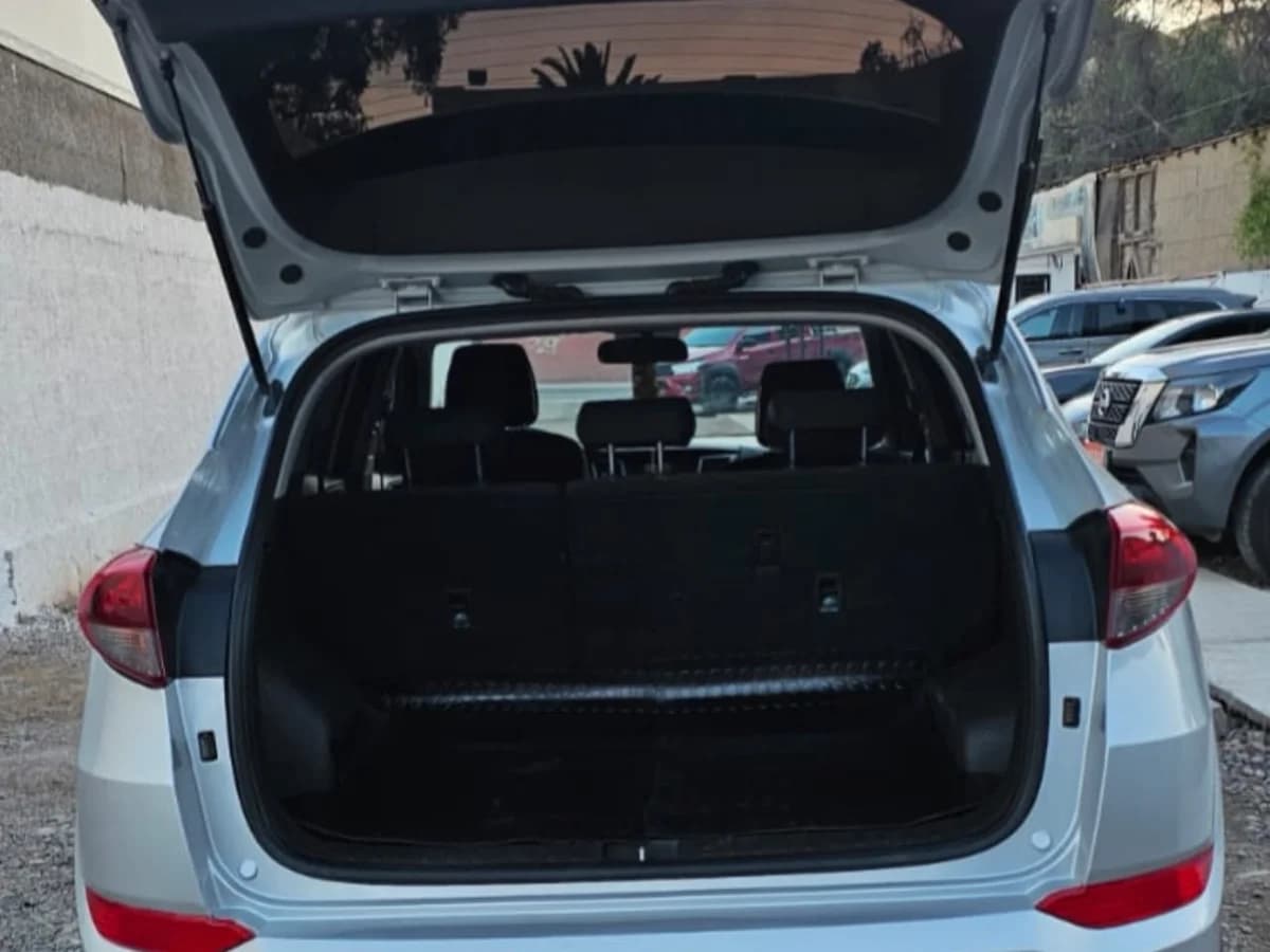 HYUNDAI TUCSON ADVANCE 2.0 2018 - Imagen 6