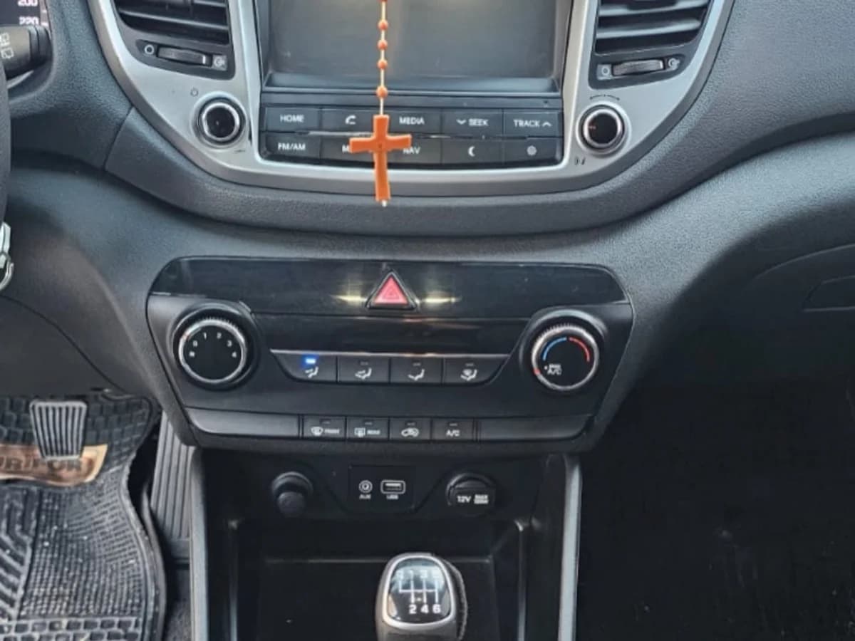 HYUNDAI TUCSON ADVANCE 2.0 2018 - Imagen 8