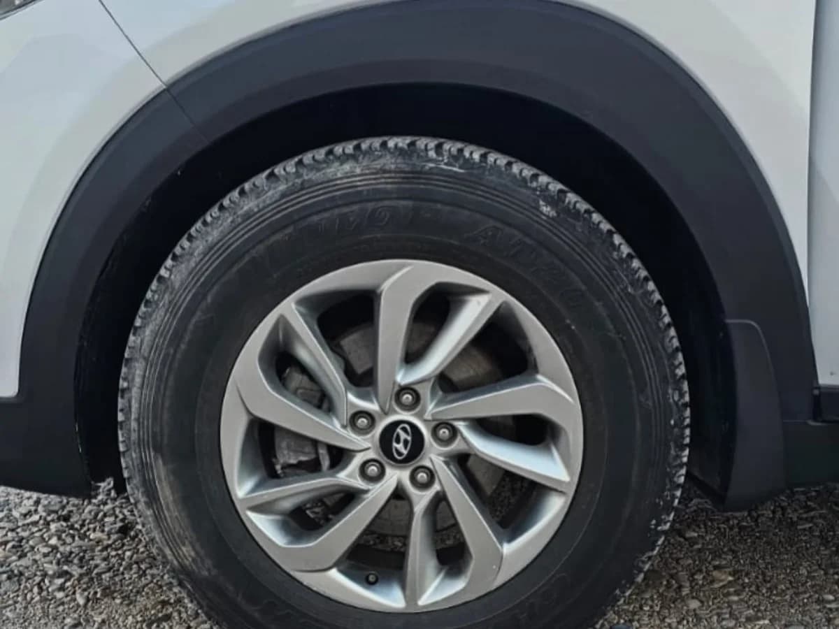 HYUNDAI TUCSON ADVANCE 2.0 2018 - Imagen 10