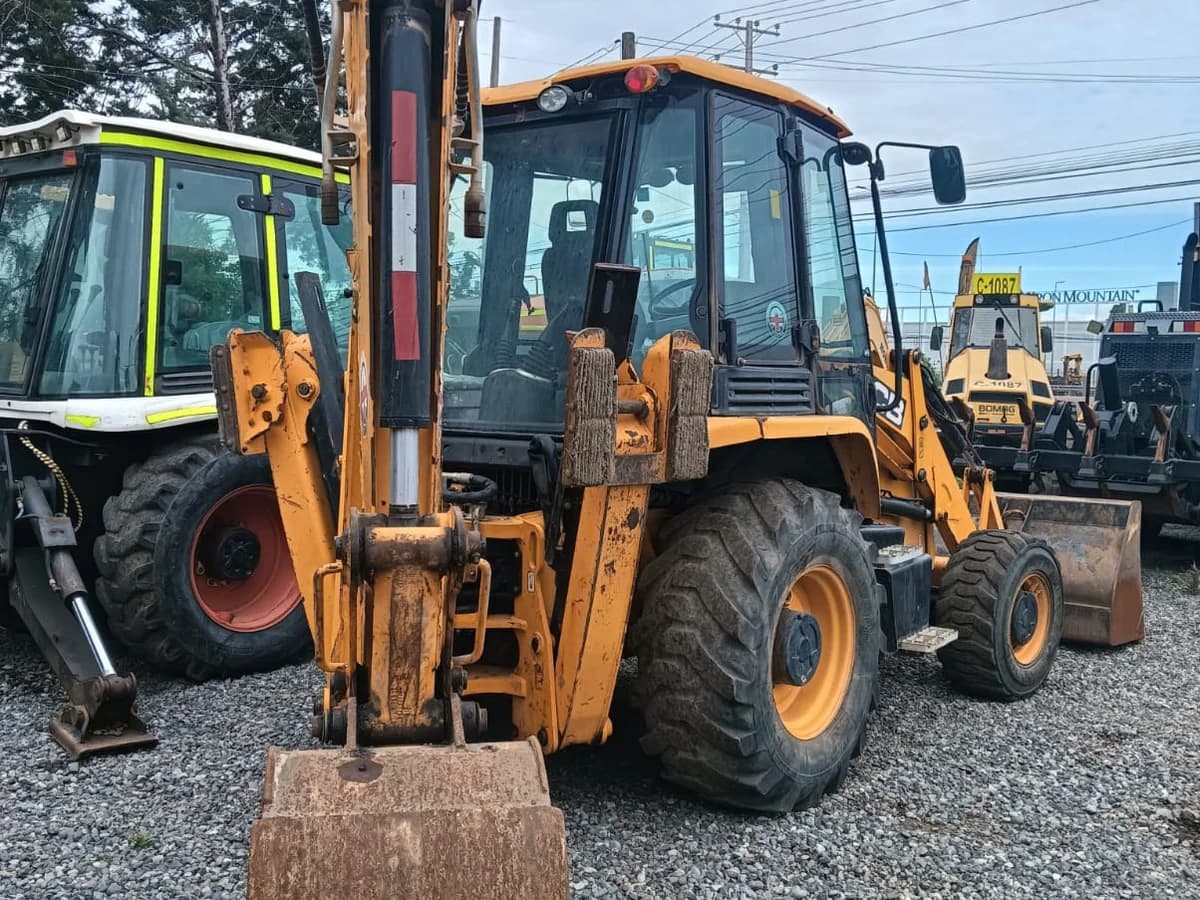 JCB 3CX 4X4 2023 - Imagen 5