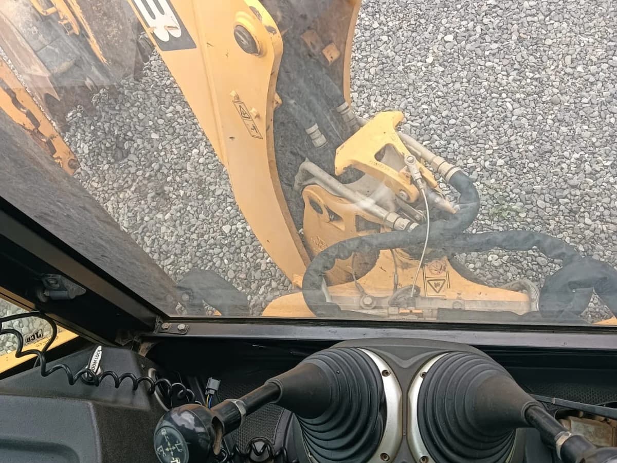JCB 3CX 4X4 2023 - Imagen 12
