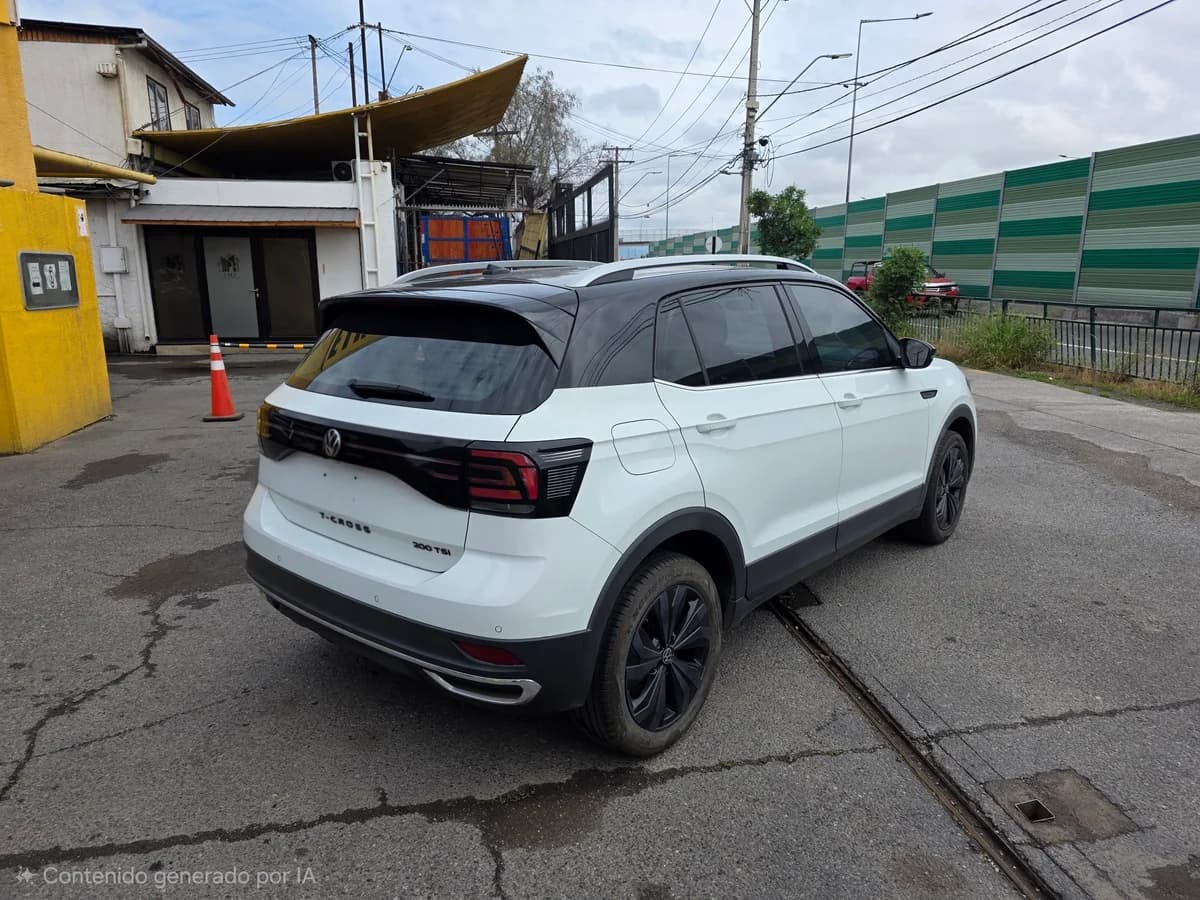 VOLKSWAGEN T-Cross COMFORTLINE 1.0 TSI 2025 - Imagen 4