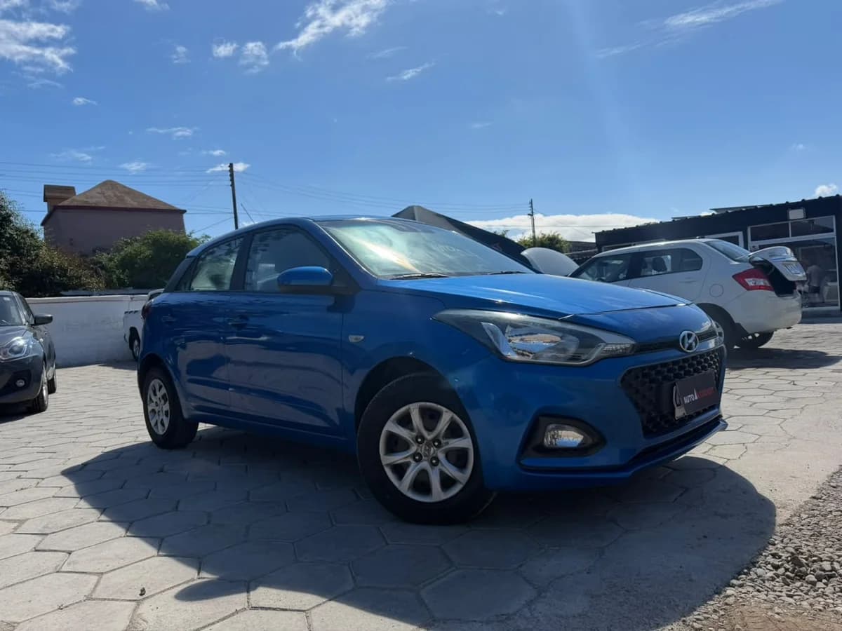 HYUNDAI i20 1.4 2019 - Imagen 6