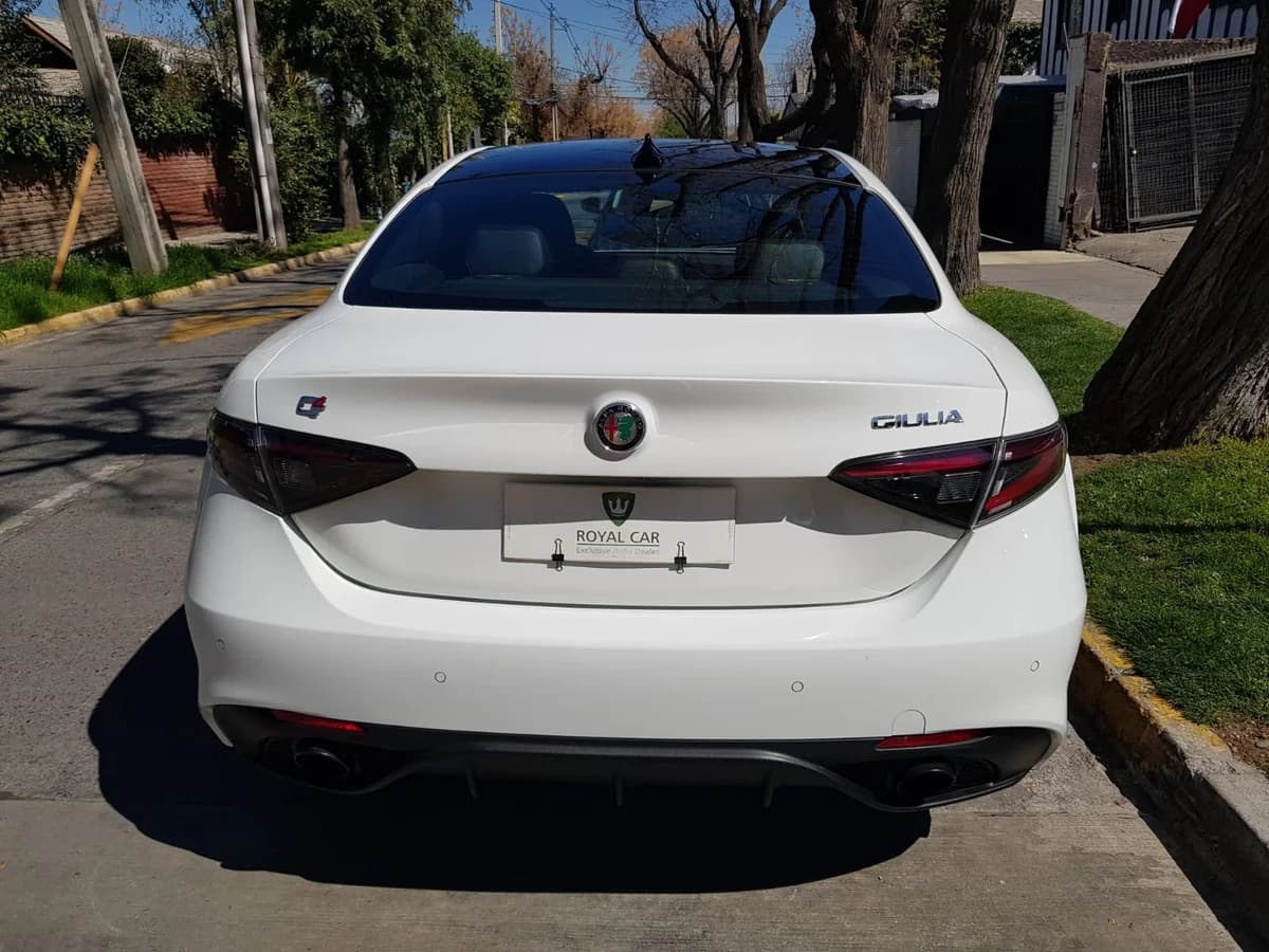 ALFA ROMEO Giulia Veloce Q4 280CV 2.0 AT - Imagen 3