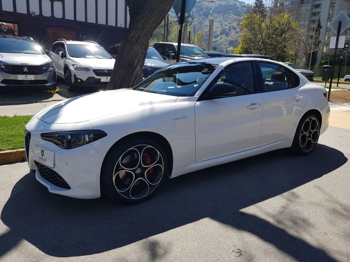 ALFA ROMEO Giulia Veloce Q4 280CV 2.0 AT - Imagen 5