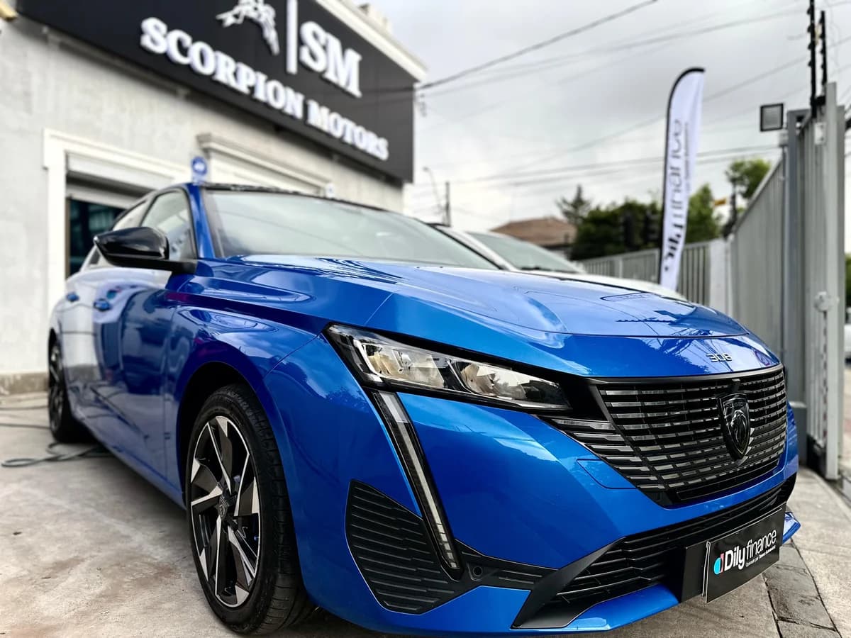 PEUGEOT 308 1.5 ALLURE PACK BLUEHDI DIESEL 130 4X2 EAT8 5P 2024 - Imagen 4