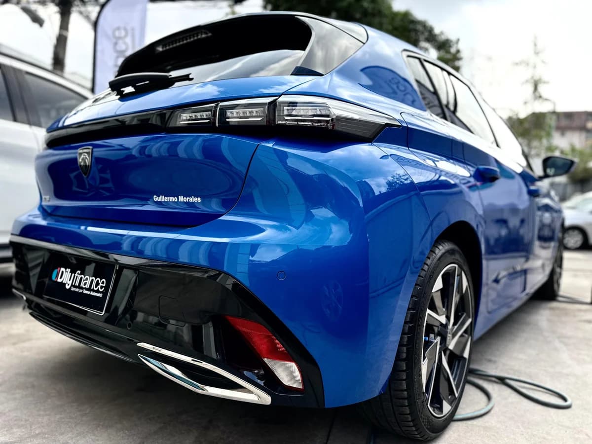 PEUGEOT 308 1.5 ALLURE PACK BLUEHDI DIESEL 130 4X2 EAT8 5P 2024 - Imagen 18