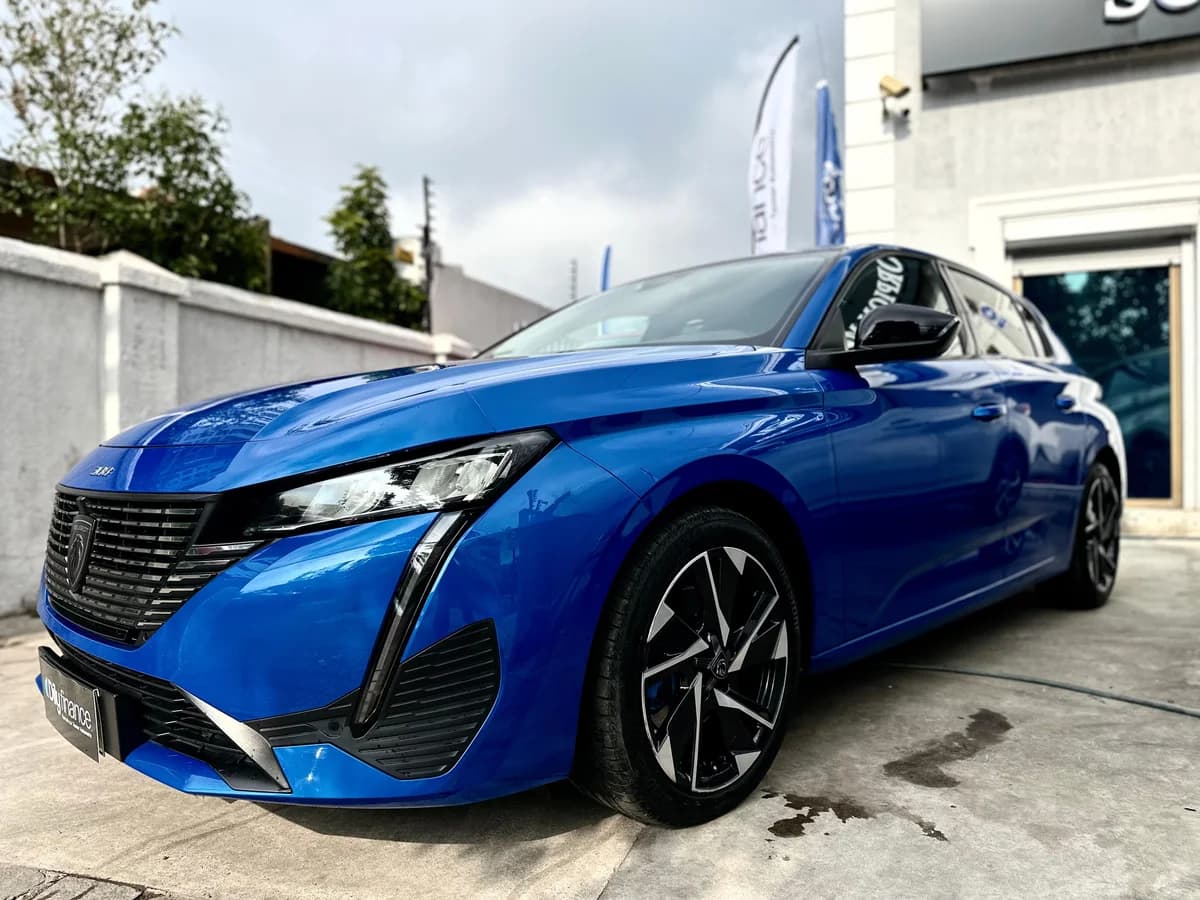 PEUGEOT 308 1.5 ALLURE PACK BLUEHDI DIESEL 130 4X2 EAT8 5P 2024 - Imagen 24