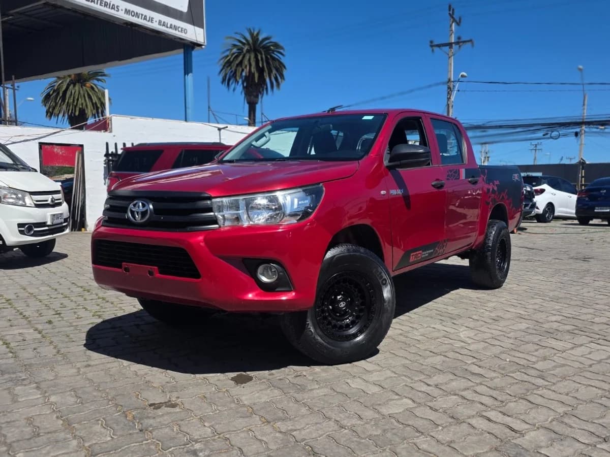 TOYOTA HILUX D CAB 2.4 DX DIESEL 4X4 DOB. MT 4P 2020 - Imagen 1