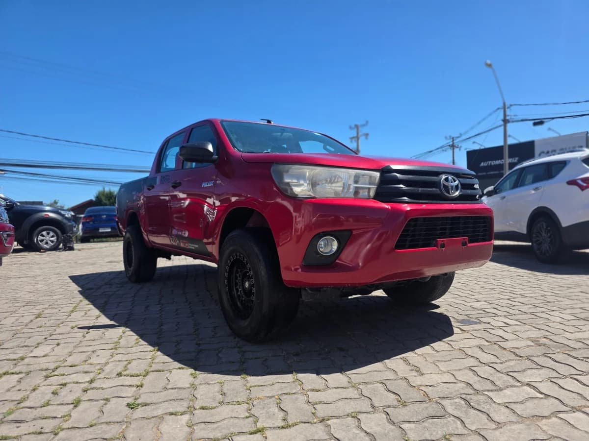 TOYOTA HILUX D CAB 2.4 DX DIESEL 4X4 DOB. MT 4P 2020 - Imagen 3