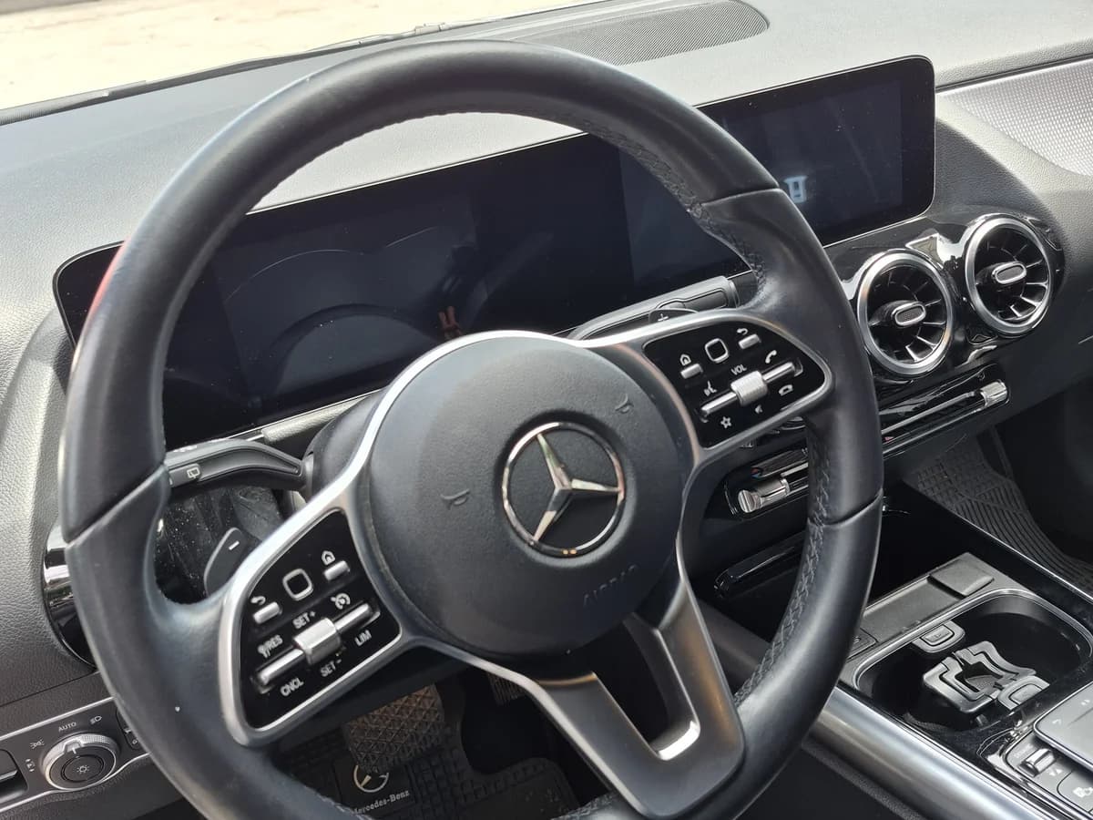 MERCEDES BENZ Gla 200 2022 - Imagen 11