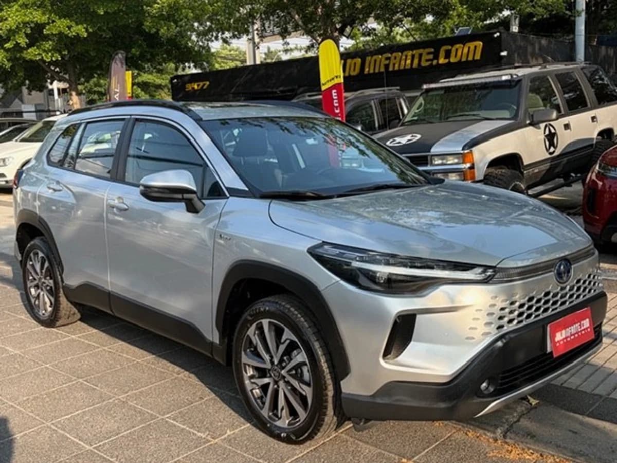 TOYOTA COROLLA CROSS 1.8 HEV SEG 2025 - Imagen 3
