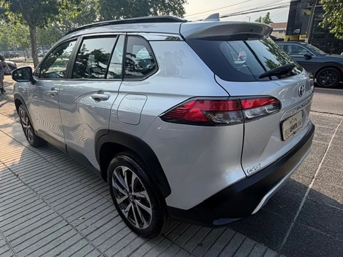 TOYOTA COROLLA CROSS 1.8 HEV SEG 2025 - Imagen 4