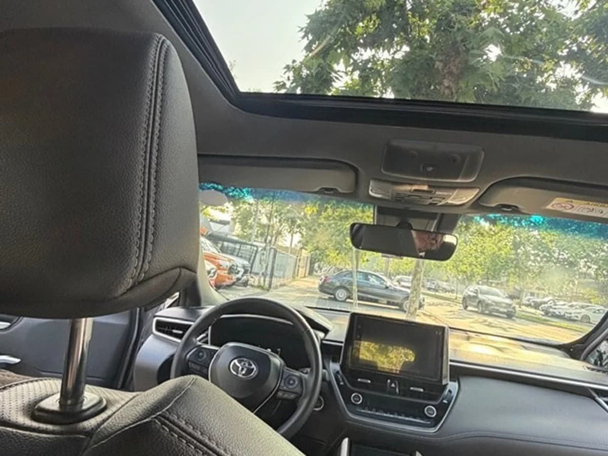 TOYOTA COROLLA CROSS 1.8 HEV SEG 2025 - Imagen 17