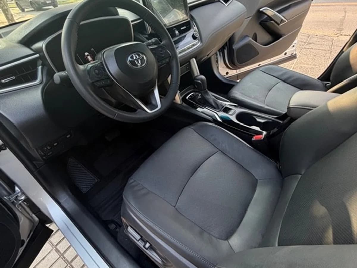 TOYOTA COROLLA CROSS 1.8 HEV SEG 2025 - Imagen 18