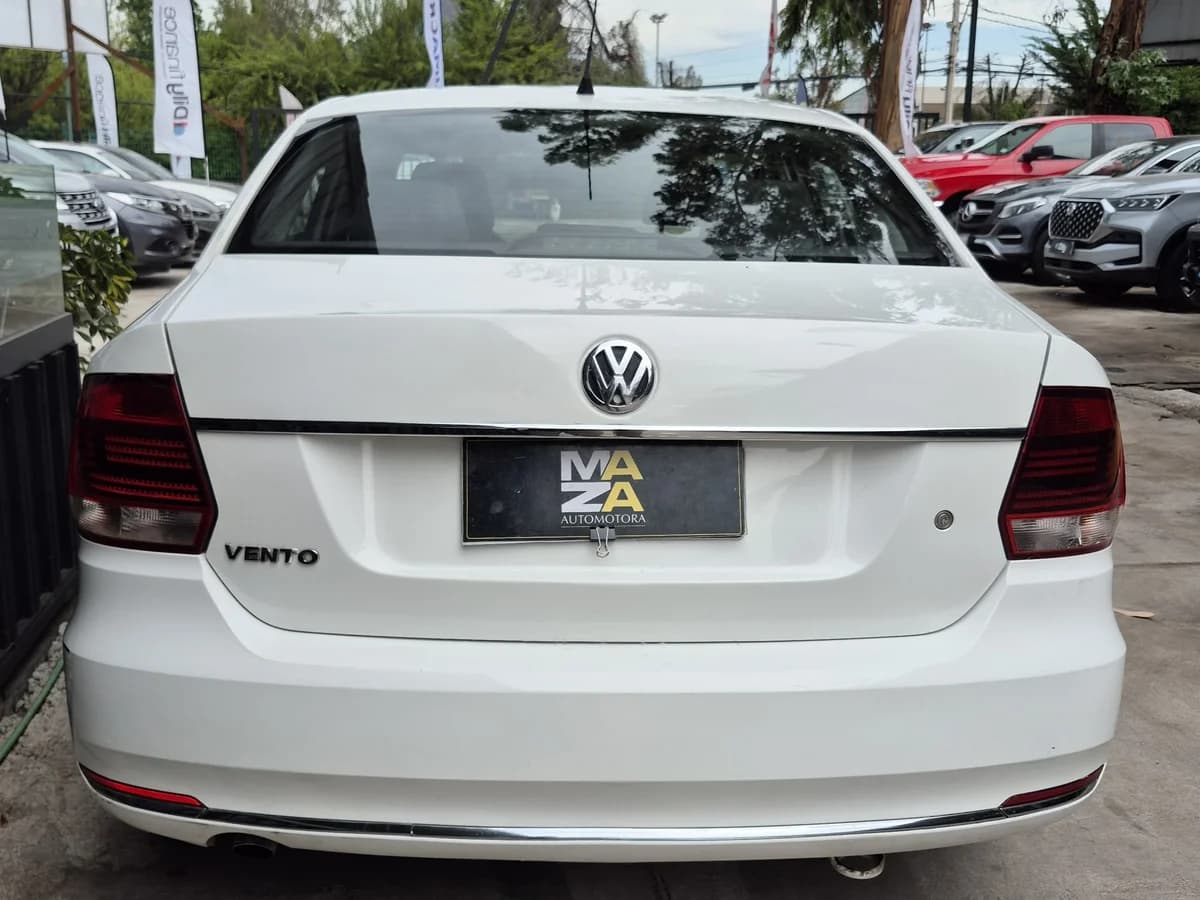 VOLKSWAGEN VENTO 2.0 1.6 2017 - Imagen 5