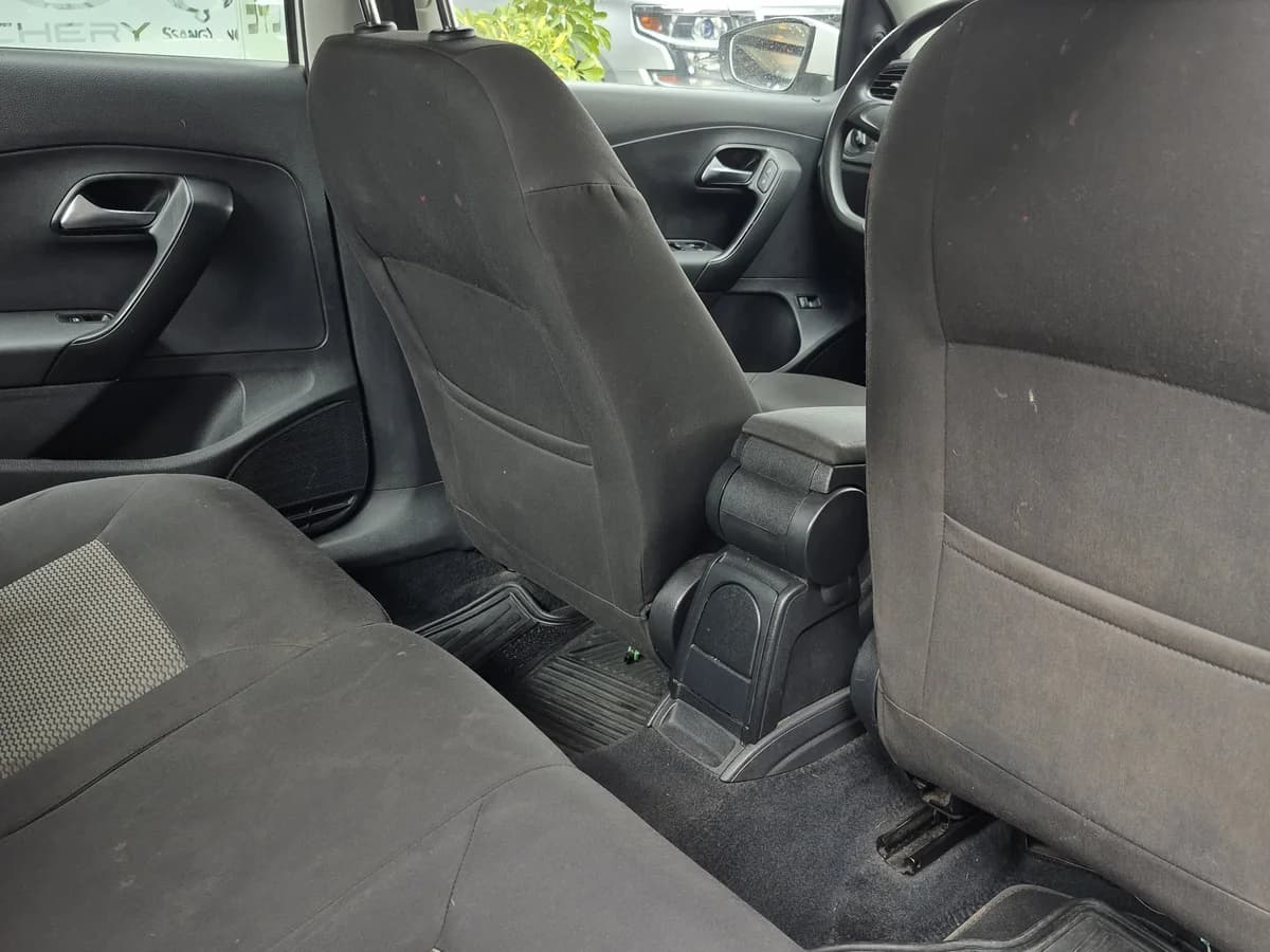 VOLKSWAGEN VENTO 2.0 1.6 2017 - Imagen 8