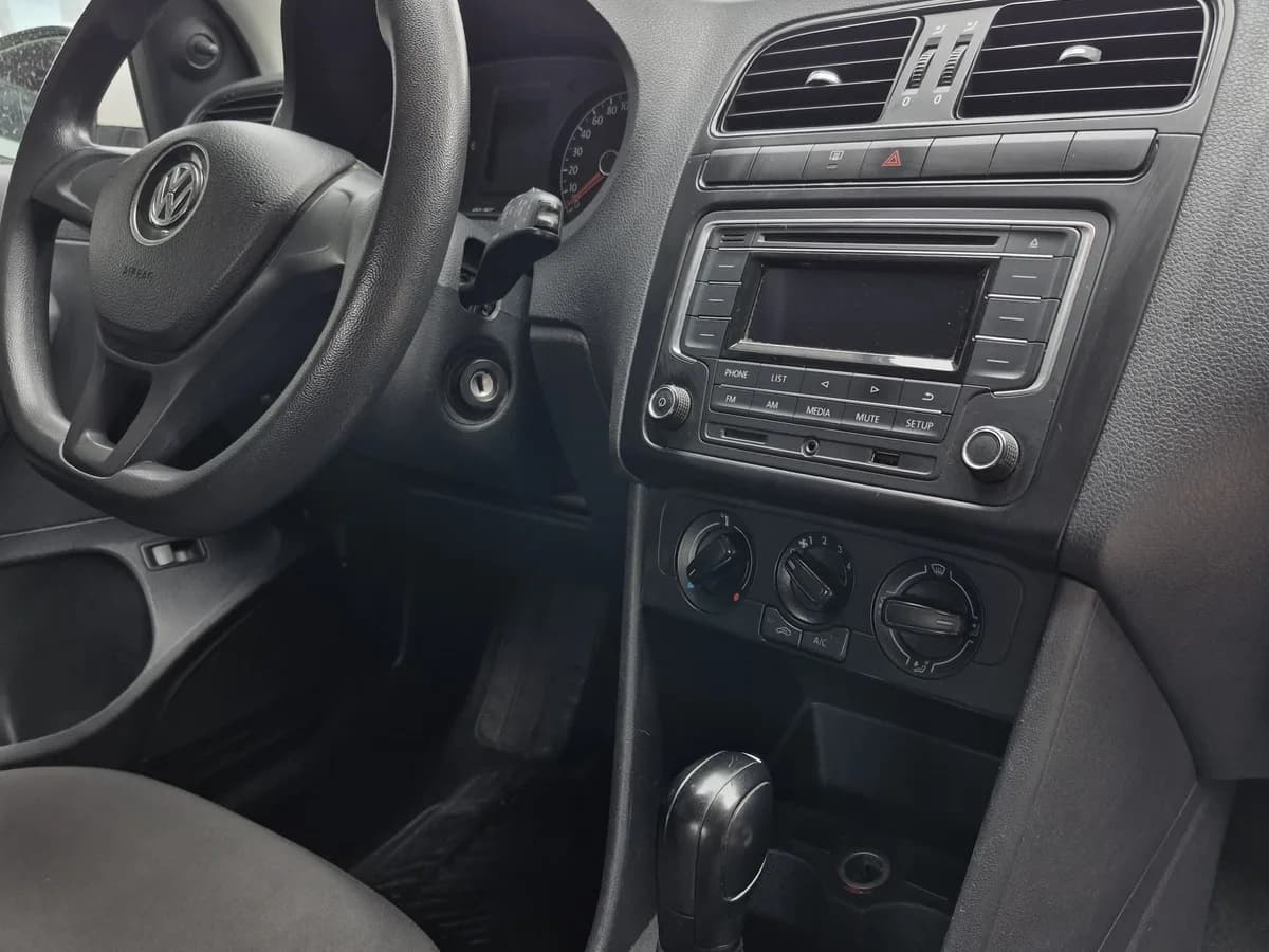 VOLKSWAGEN VENTO 2.0 1.6 2017 - Imagen 11