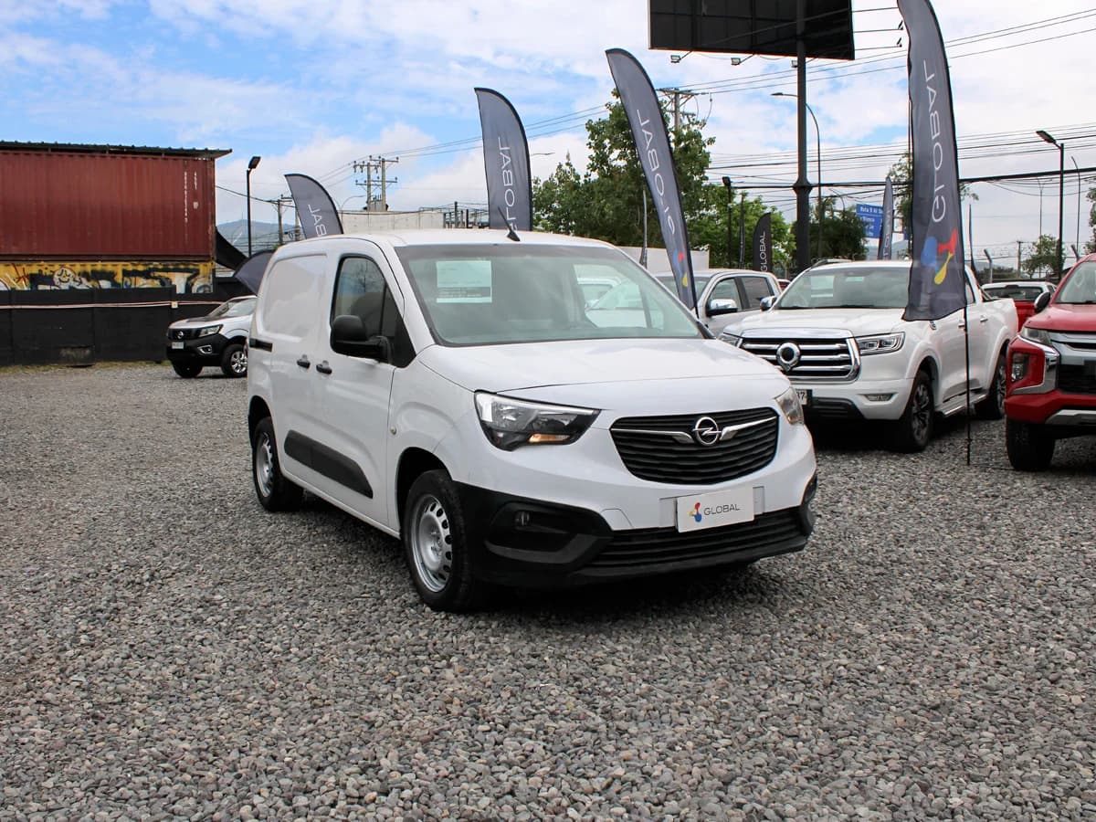 OPEL Combo 1.8 2023 - Imagen 3