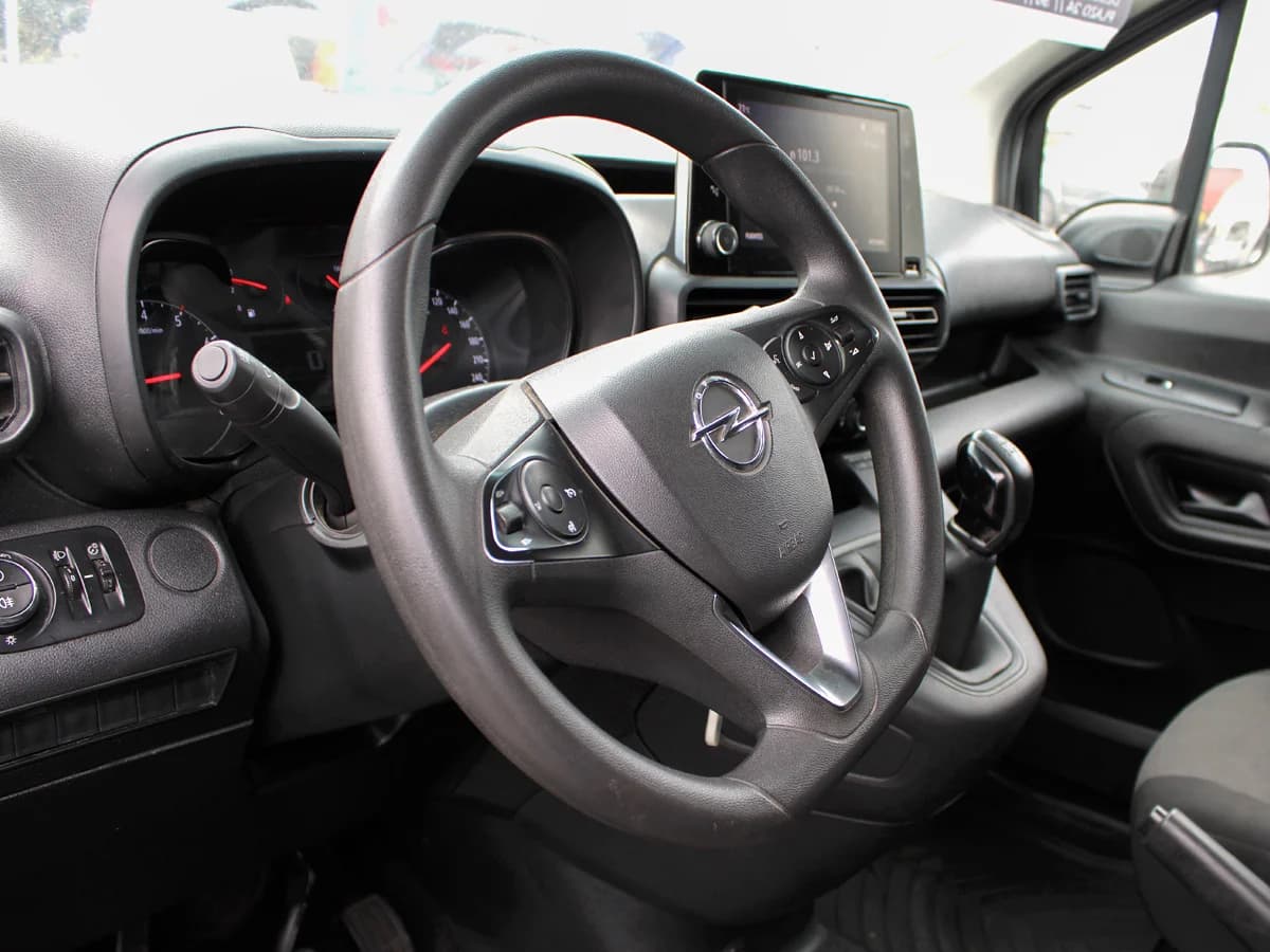 OPEL Combo 1.8 2023 - Imagen 6