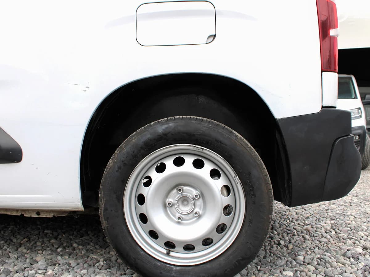 OPEL Combo 1.8 2023 - Imagen 7